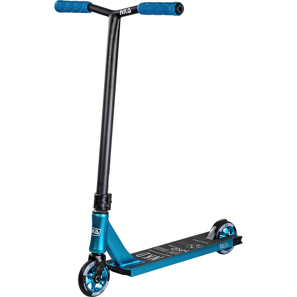 https://cdn.kitedanmark.dk/media/catalog/product//s/c/scooters_nkd_rally_v4_blue_black_01_a53d.jpg