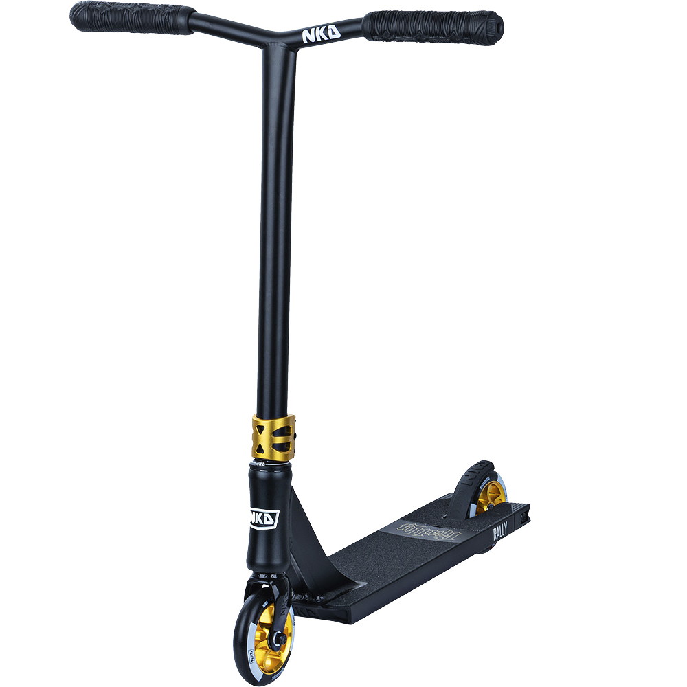https://cdn.kitedanmark.dk/media/catalog/product//s/c/scooters_nkd_rally_v4_galaxy_83506_01_3d43.jpg