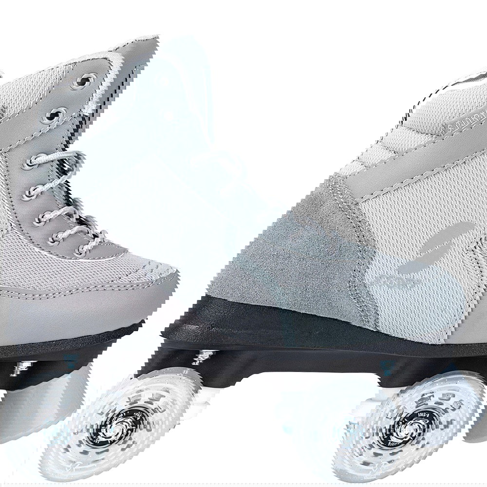 https://cdn.kitedanmark.dk/media/catalog/product//s/t/story_cooper_grey_quad_skates_f6c1.jpg