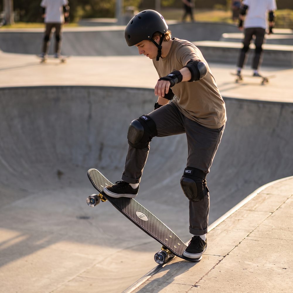 NKX Classic Deluxe Skateboard 27"
